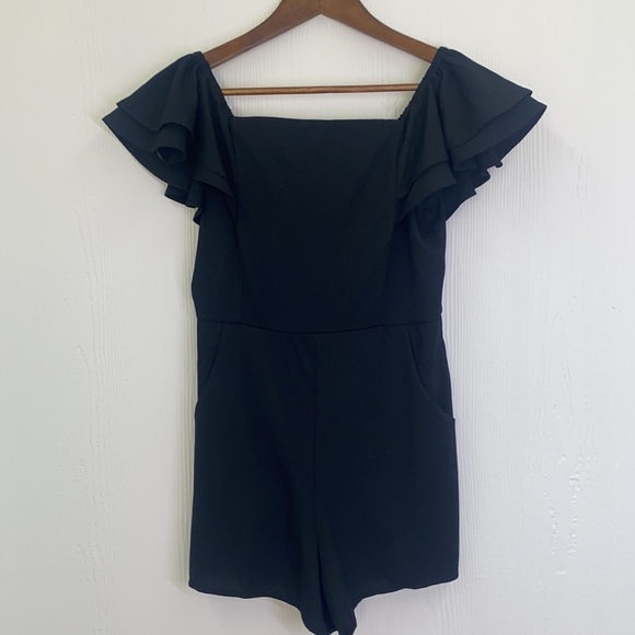 She & Sky - NWT Black Polyester Off The Shoulder Short Romper Size Small - Picture 9 of 12